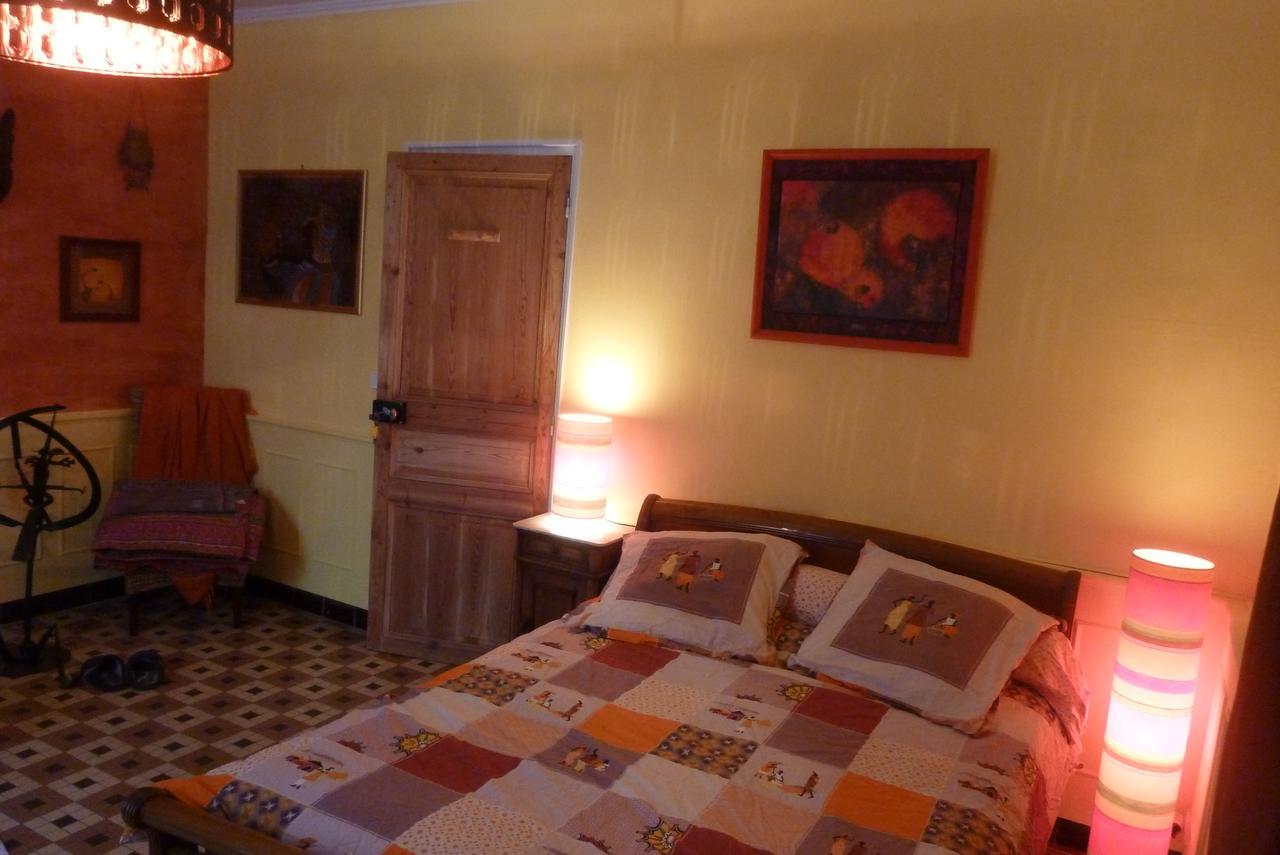 Bed and Breakfast Le Fer en Cèze Sabran Esterno foto
